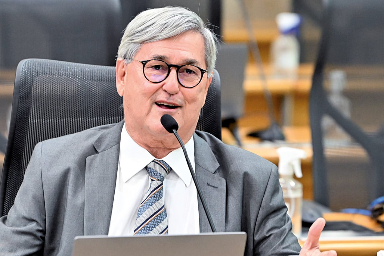 Tomba Farias amplia vantagem e lidera disputa por vaga na Assembleia Legislativa, aponta pesquisa